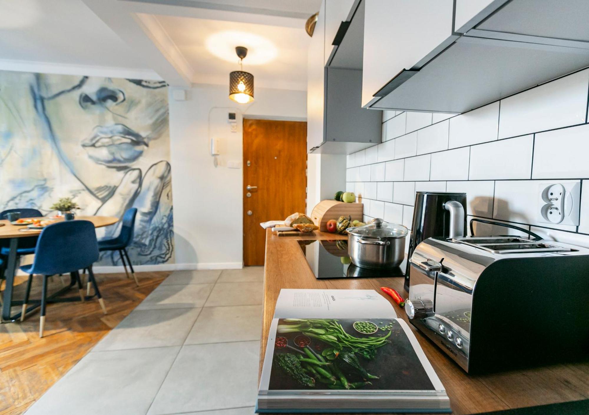 Nowogrodzka 78 - Apartament Dla 4 Osob - 200M Od Szpitala Klinicznego Na Lindleya - 1Km Do Dworca Centralnego - Wifi - Smart Tv 45 Cali Warszawa Exteriör bild
