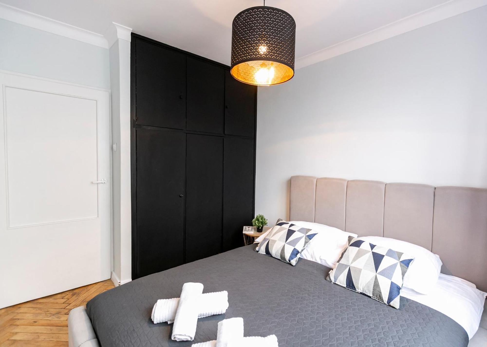 Nowogrodzka 78 - Apartament Dla 4 Osob - 200M Od Szpitala Klinicznego Na Lindleya - 1Km Do Dworca Centralnego - Wifi - Smart Tv 45 Cali Warszawa Exteriör bild