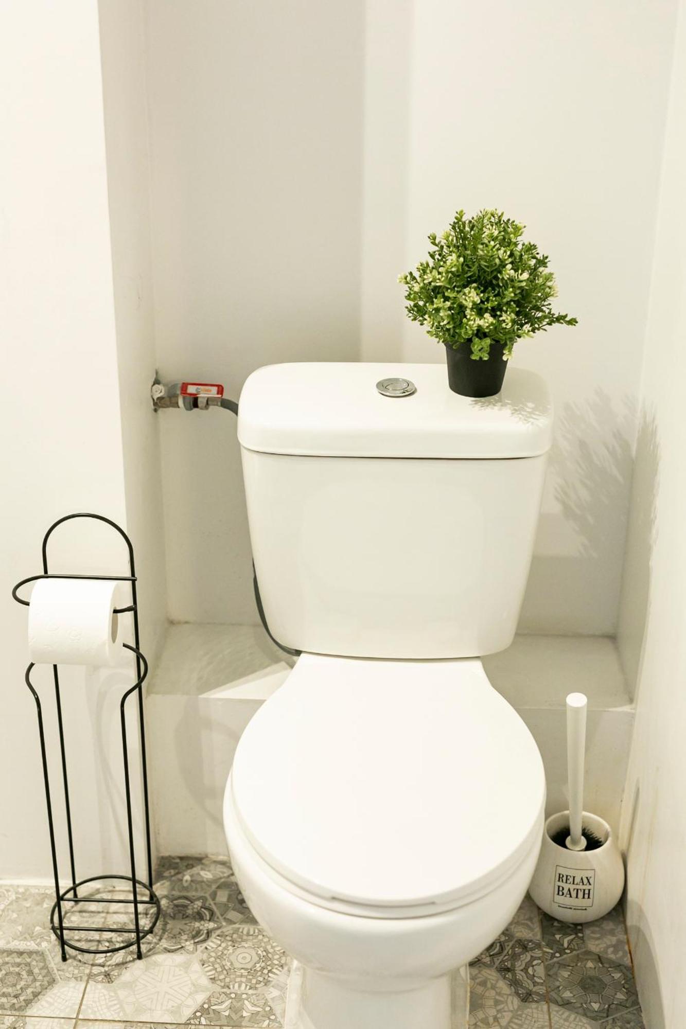 Nowogrodzka 78 - Apartament Dla 4 Osob - 200M Od Szpitala Klinicznego Na Lindleya - 1Km Do Dworca Centralnego - Wifi - Smart Tv 45 Cali Warszawa Exteriör bild