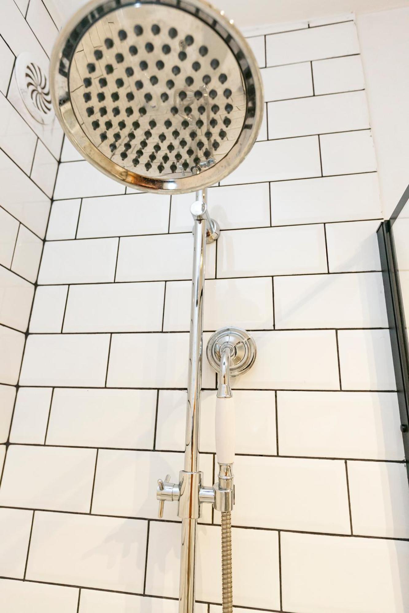Nowogrodzka 78 - Apartament Dla 4 Osob - 200M Od Szpitala Klinicznego Na Lindleya - 1Km Do Dworca Centralnego - Wifi - Smart Tv 45 Cali Warszawa Exteriör bild