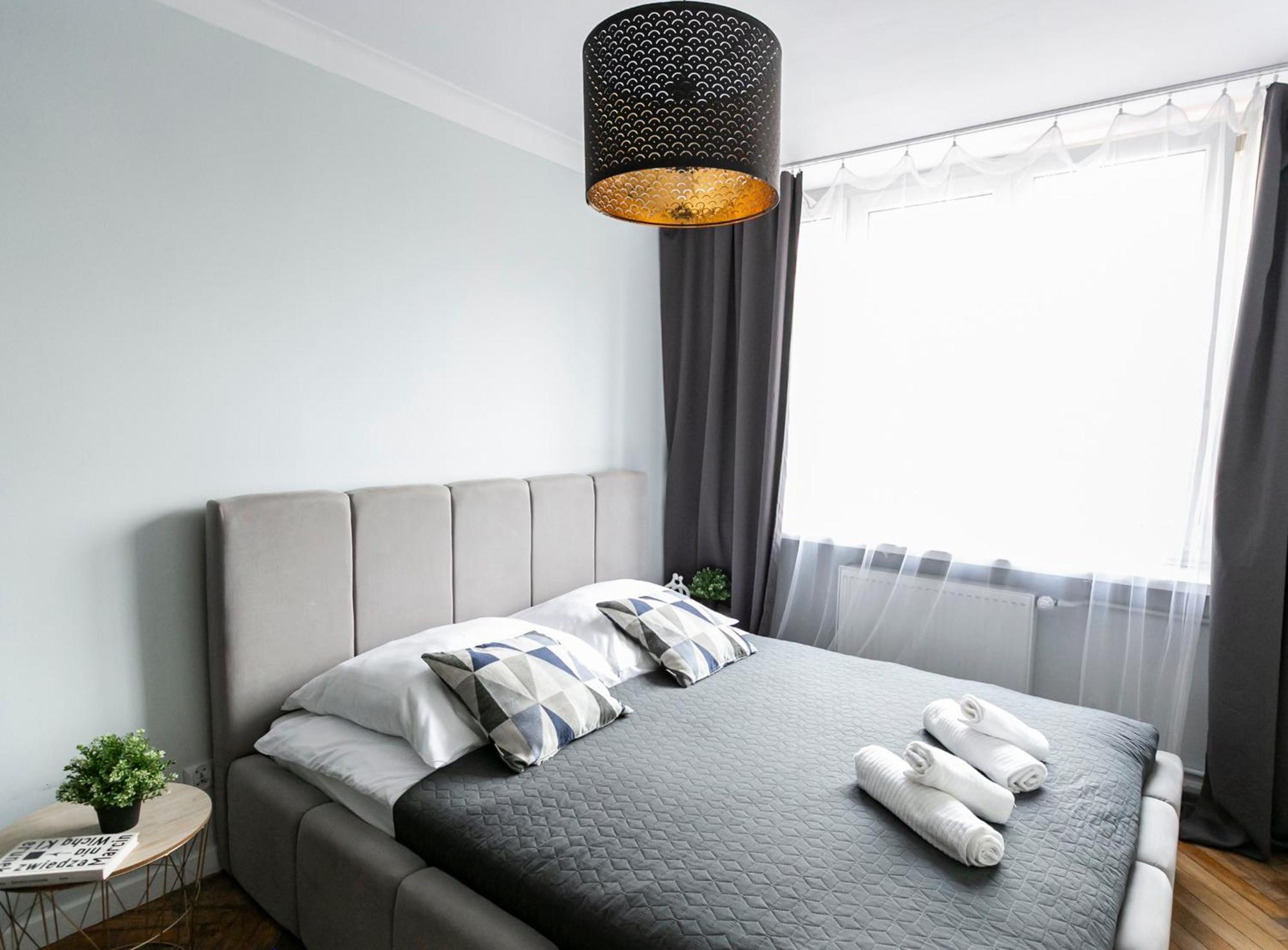 Nowogrodzka 78 - Apartament Dla 4 Osob - 200M Od Szpitala Klinicznego Na Lindleya - 1Km Do Dworca Centralnego - Wifi - Smart Tv 45 Cali Warszawa Exteriör bild